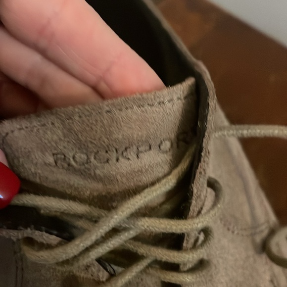 Men’s Wedge Hill Lace Up Suede Dress Shoe
Size 12 - Picture 2 of 6